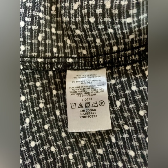 LN LOFT TOP. BLACK W/WHITE POLKA DOTS. IT FITS AS A M EVEN THOUGH IT SAYS S. - Picture 8 of 8